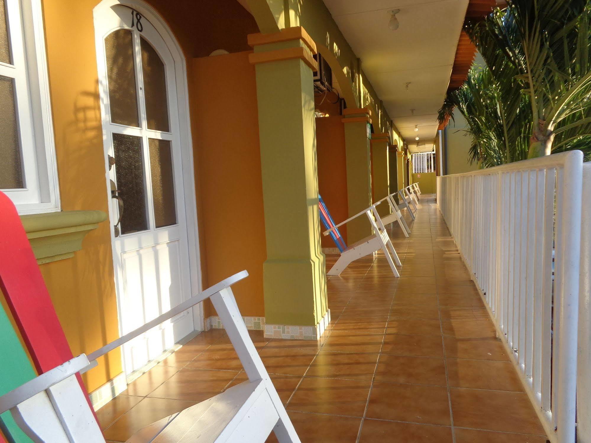 Hotel Royal Chateau ซานฮวนเดลซูร์ ภายนอก รูปภาพ